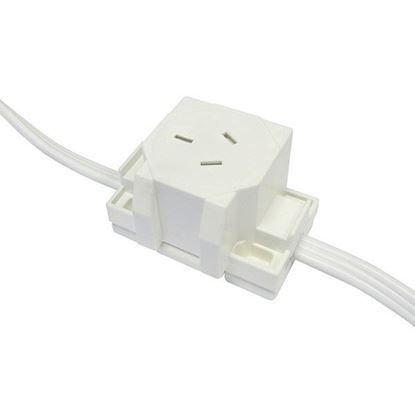 Picture of TRADESAVE Single Plug Base Socket. Self Terminating. White
